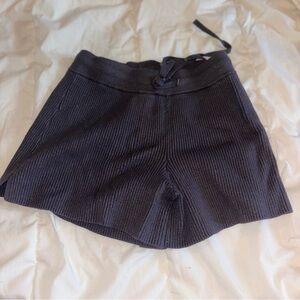 Abercrombie & Fitch Black Ribbed Knit Shorts
Size: M